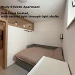 Wally アパートホテル 4*