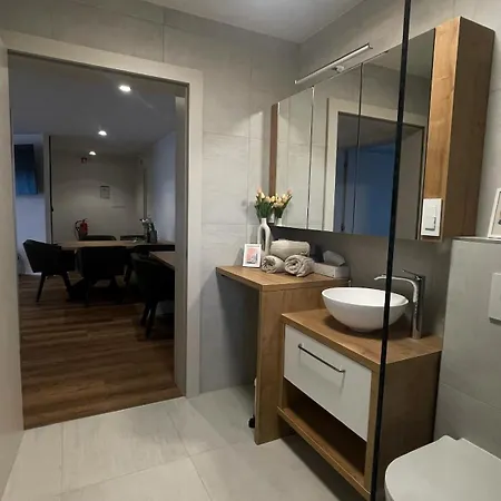 Wally 公寓式酒店 4*